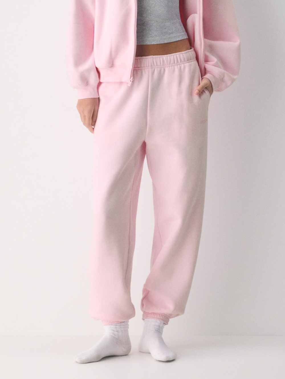 Aritzia Villa Pink Cozy Sweatfleece Mega Joggers